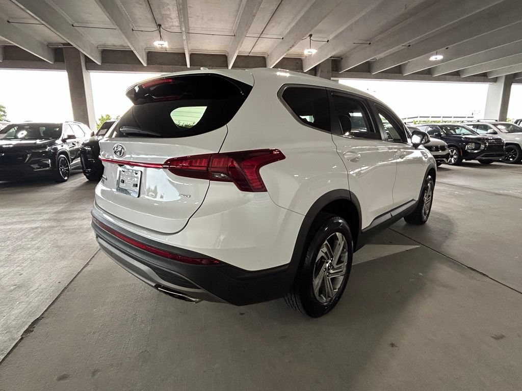 Used 2022 Hyundai Santa Fe SE AWD/4WD image 5