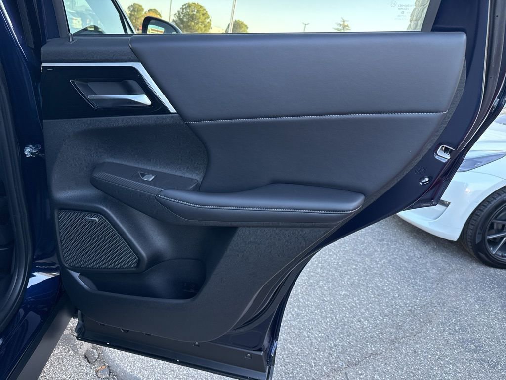 New 2026 Mitsubishi Outlander SE FWD image 30