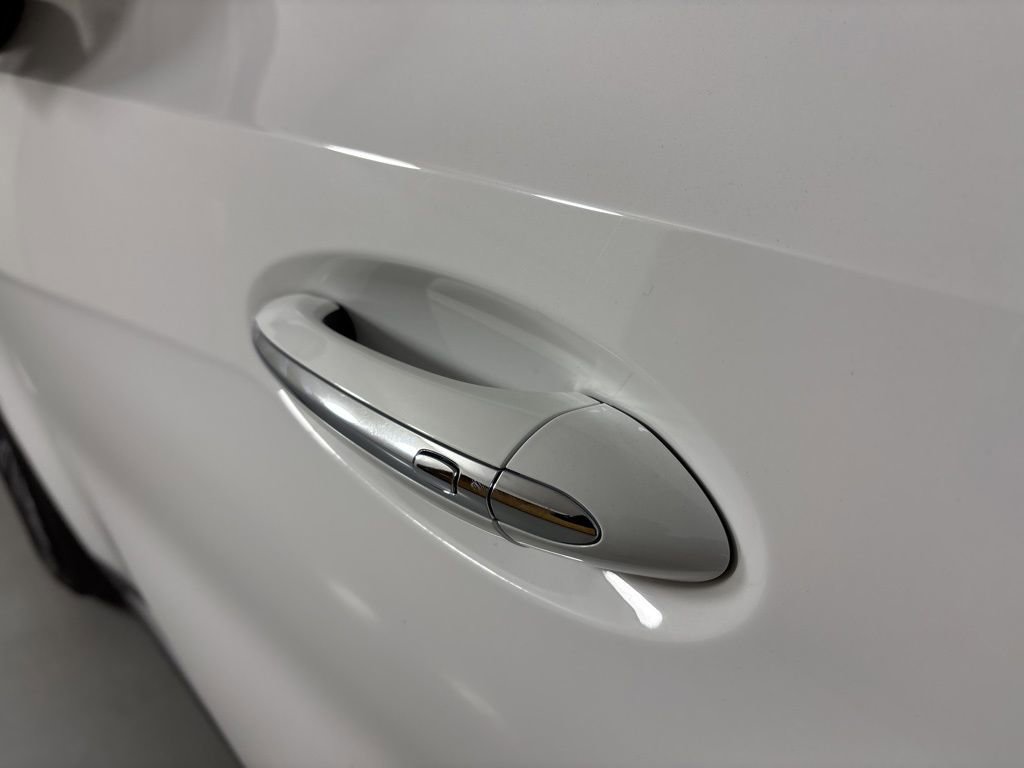 Used 2025 Buick Envision Preferred image 14