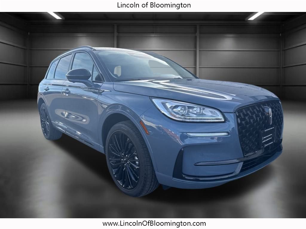 New 2025 Lincoln Corsair Reserve w/ Equipment Group 202A image 12