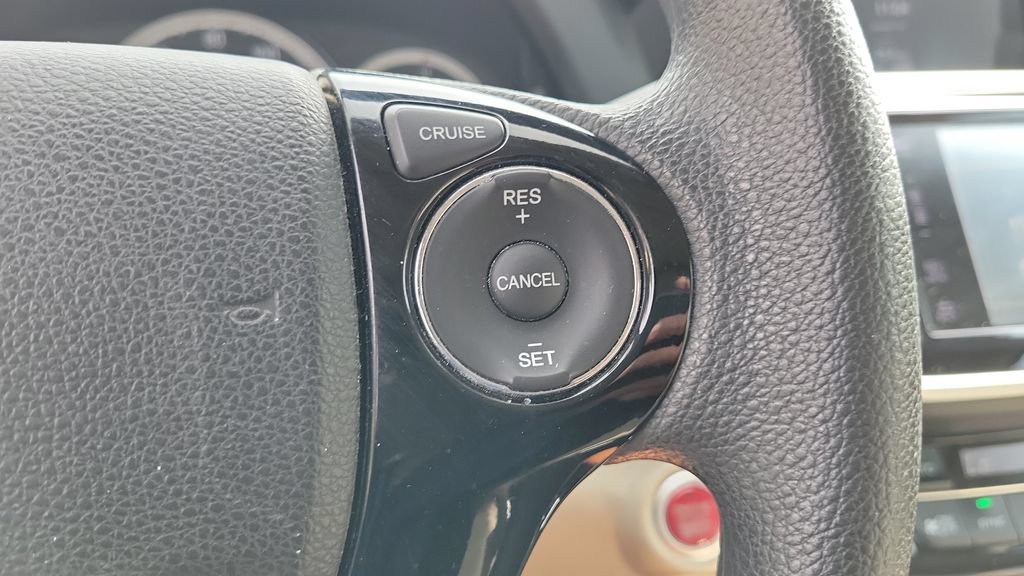 Used 2017 Honda Accord EX image 22