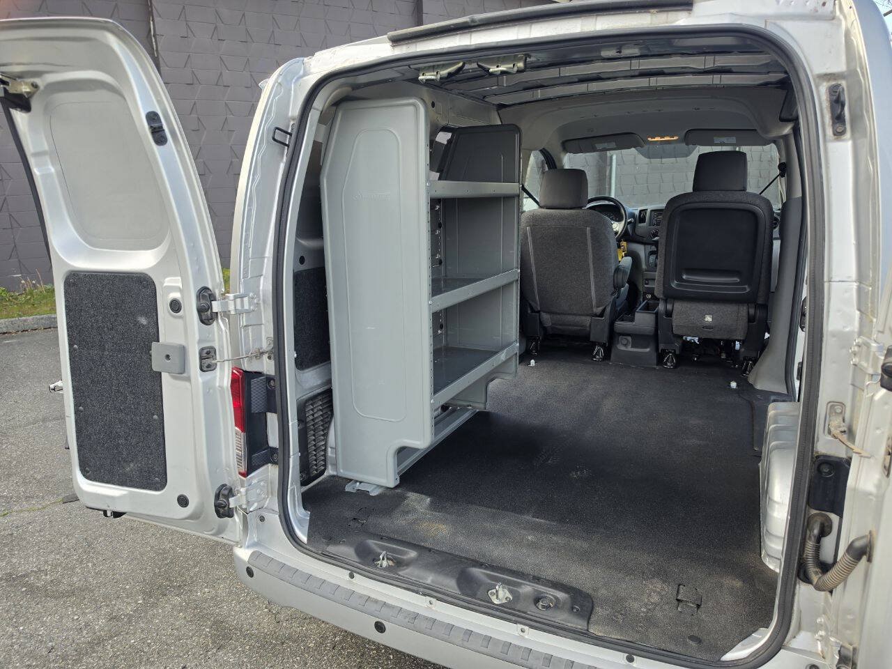 Used 2017 Nissan NV200 SV FWD image 21