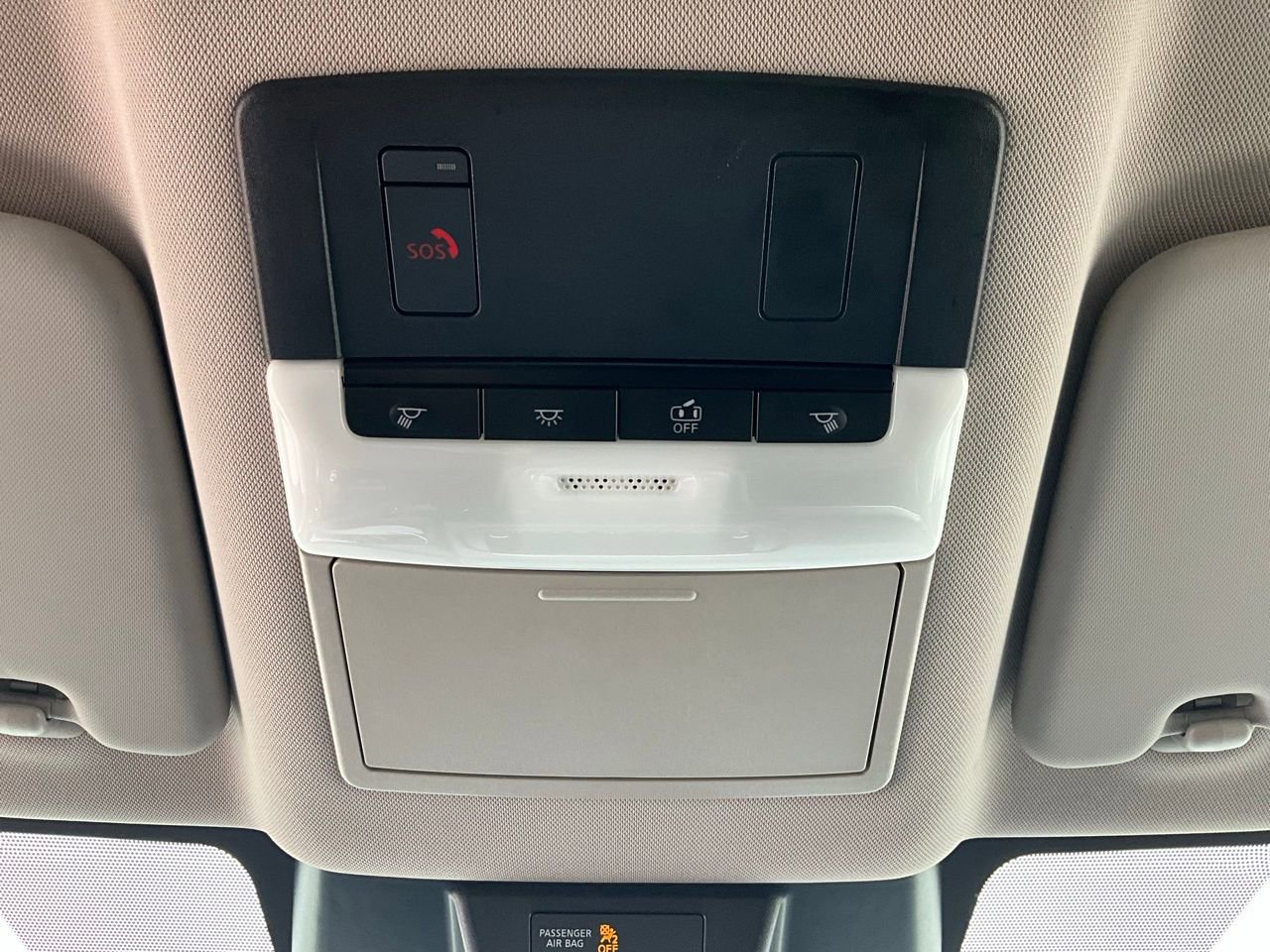 Used 2025 Nissan Rogue SV image 17