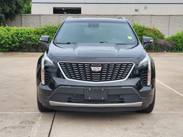 Used 2023 Cadillac XT4 Premium Luxury FWD image 2