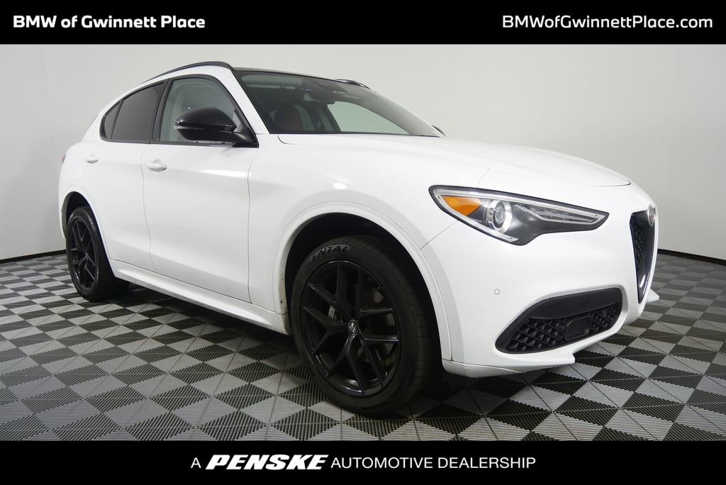 Used 2021 Alfa Romeo Stelvio Sprint w/ Nero Edizione