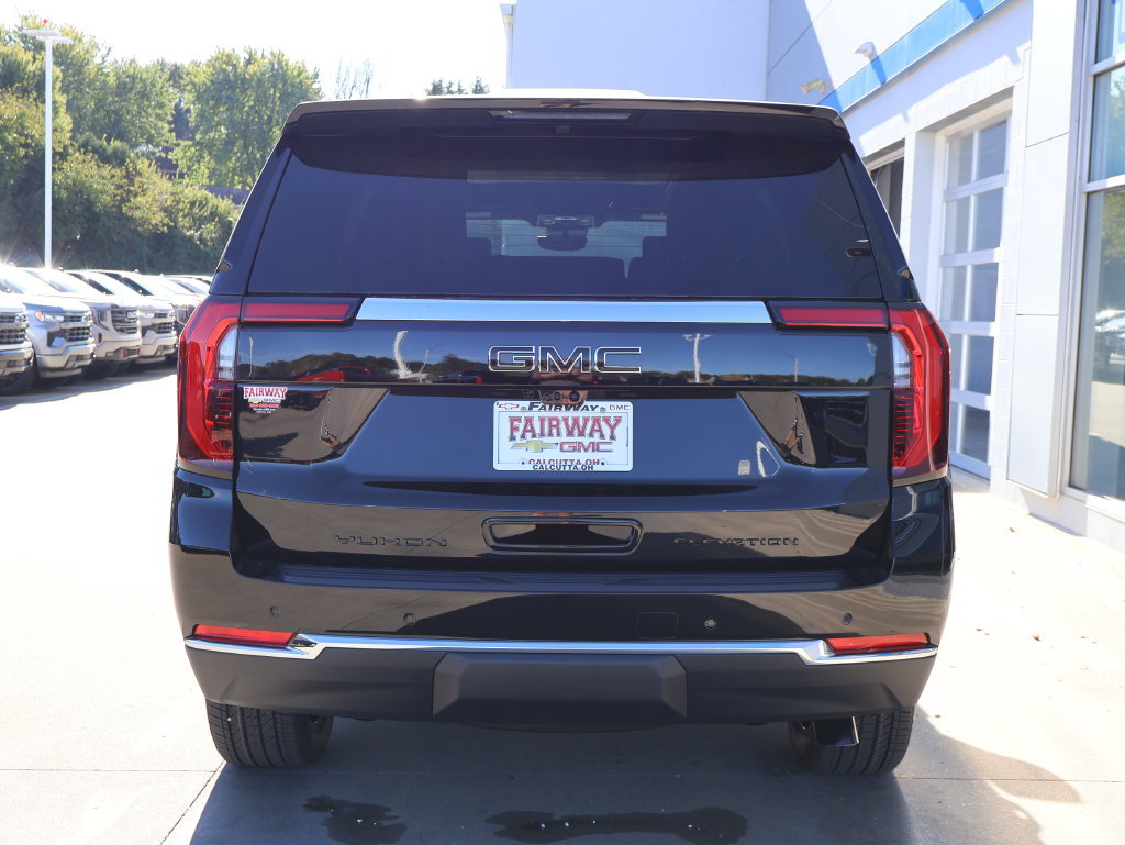 New 2026 GMC Yukon Elevation w/ Elevation Premium Package AWD/4WD image 9