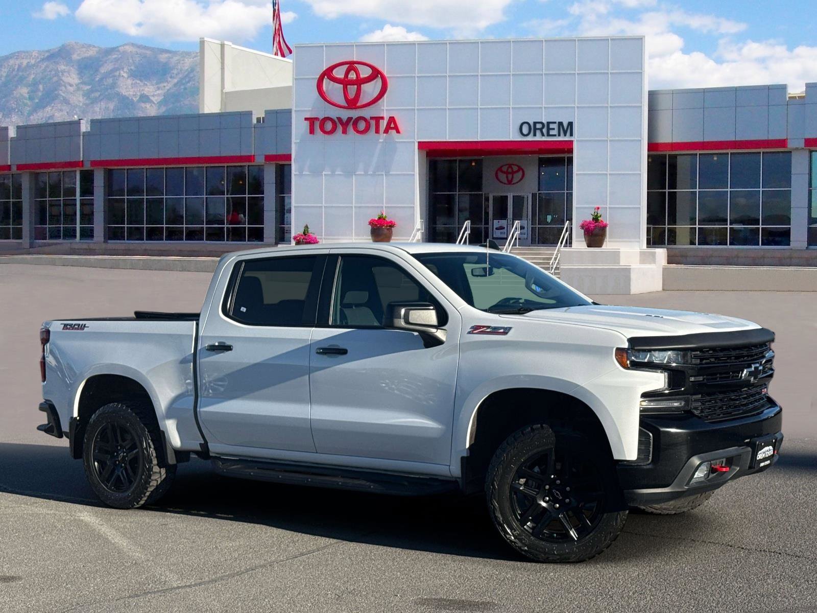 Used 2021 Chevrolet Silverado 1500 LT Trail Boss image 1