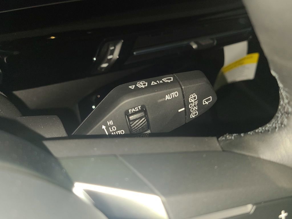 New 2025 BMW X1 xDrive28i w/ Premium Package image 21