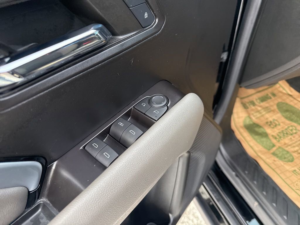 Used 2024 Chevrolet Colorado ZR2 w/ Technology Package image 21