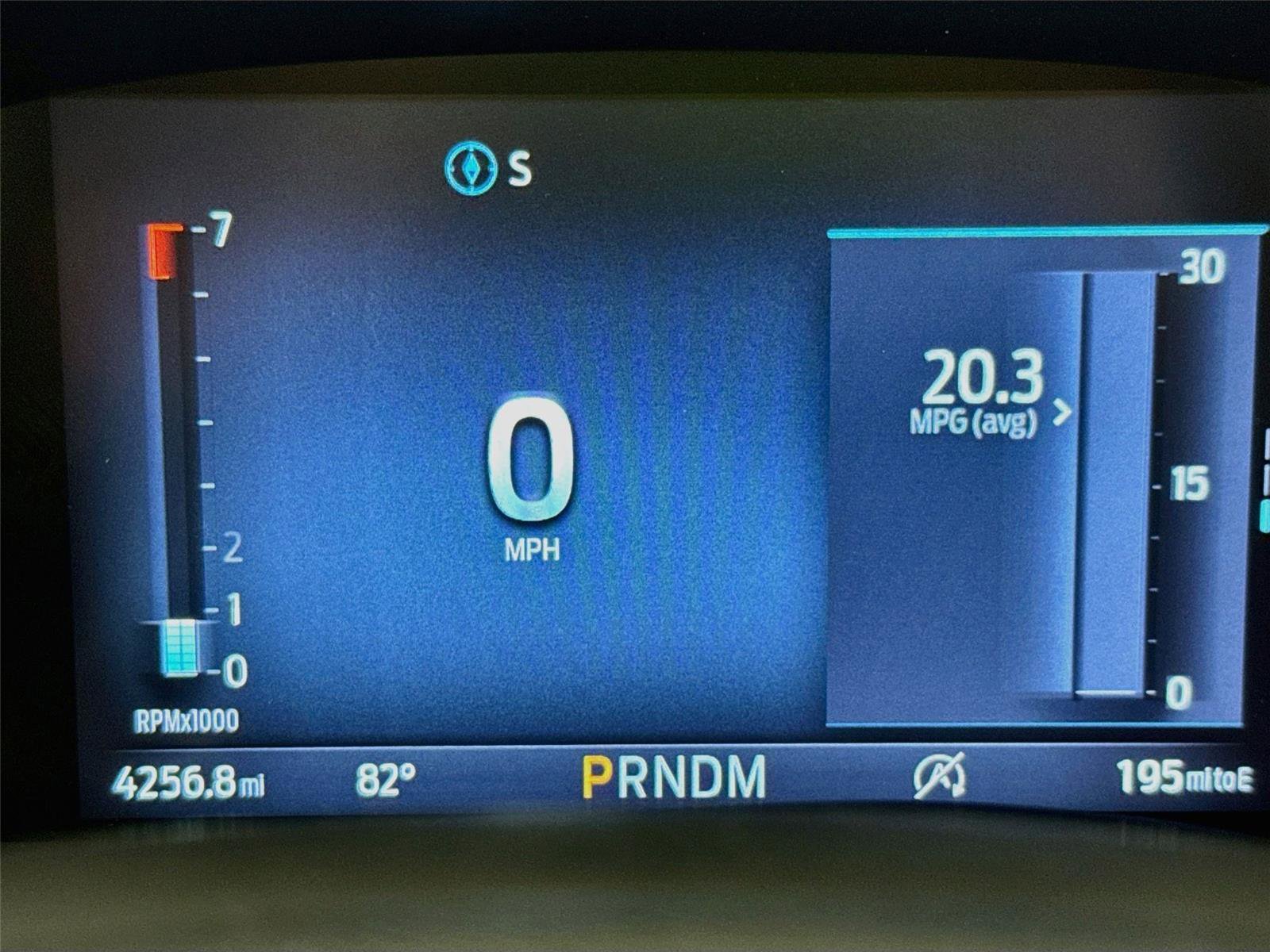 Used 2025 Ford Maverick Lobo AWD/4WD image 4