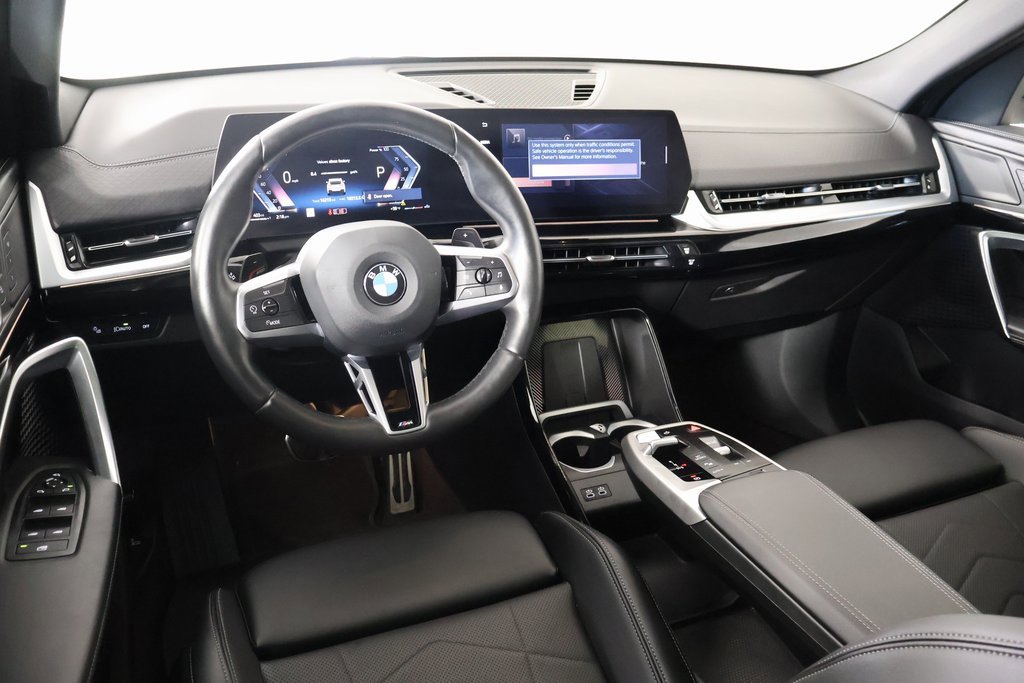 Used 2025 BMW X2 xDrive28i image 2