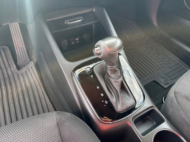 Used 2017 Kia Forte LX image 9