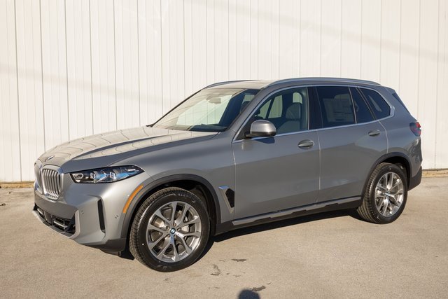 New 2025 BMW X5 xDrive40i