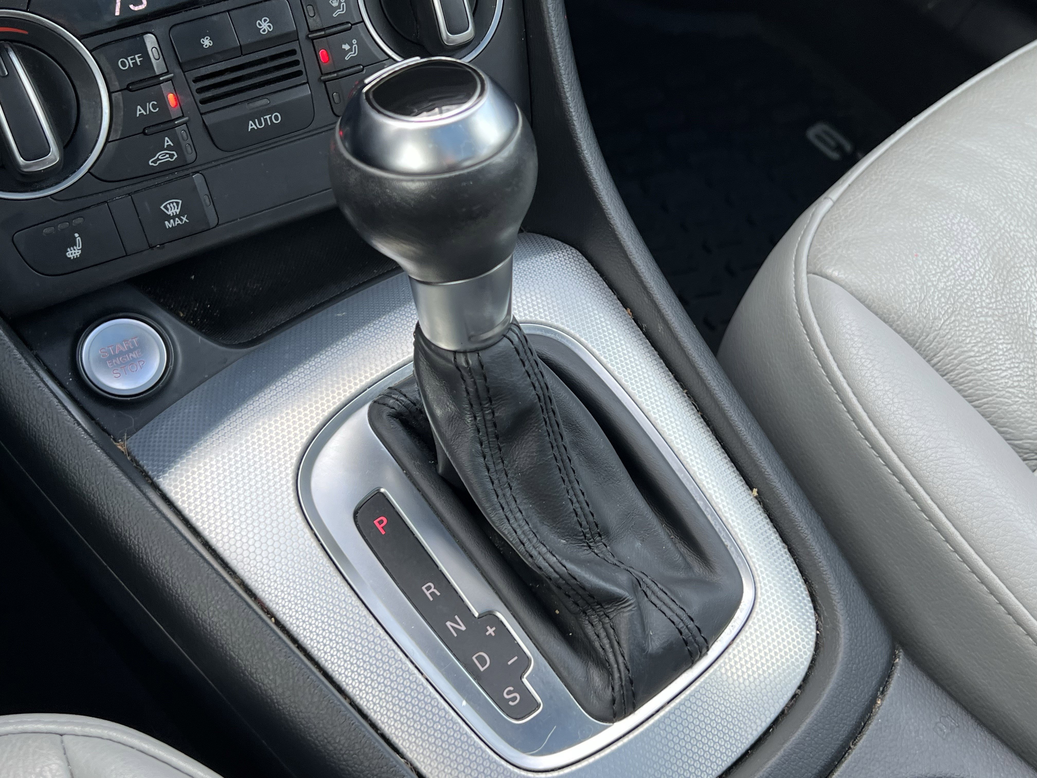 Used 2018 Audi Q3 2.0T Premium w/ Convenience Package image 26