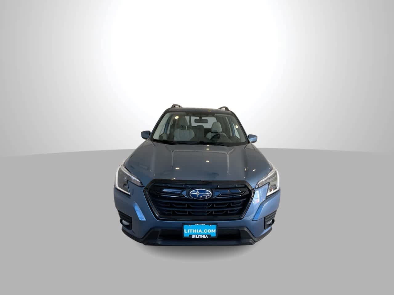 Used 2022 Subaru Forester Premium AWD/4WD image 3