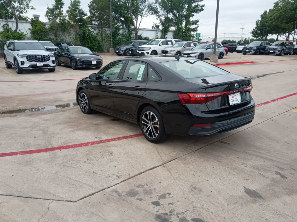 Used 2025 Volkswagen Jetta Sport FWD image 8
