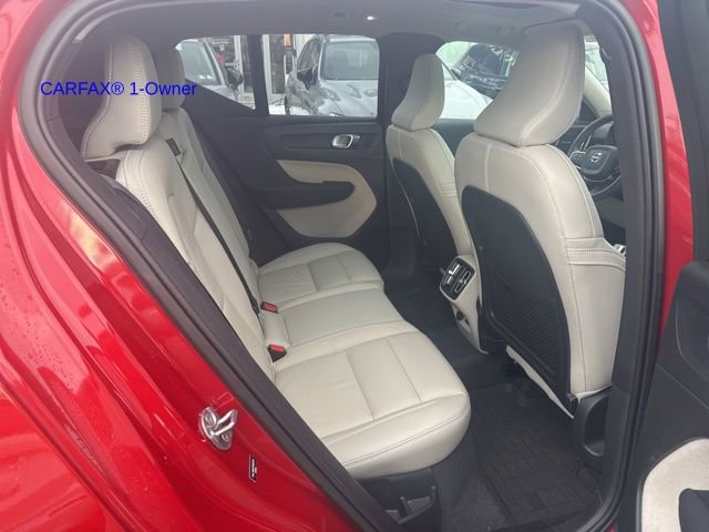 Certified 2023 Volvo XC40 B5 Plus w/ Climate Package image 6