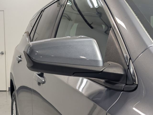 Used 2020 GMC Terrain SLE image 28