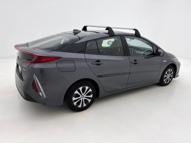 Used 2022 Toyota Prius Prime XLE FWD image 6
