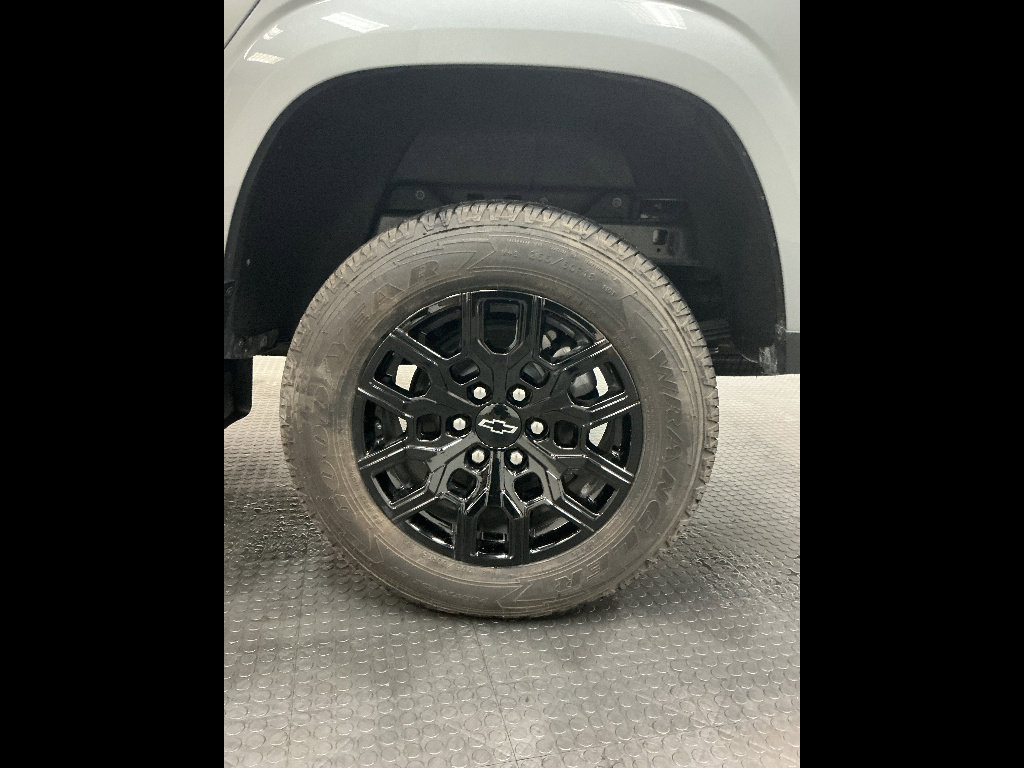 Used 2026 Chevrolet Colorado W/T AWD/4WD image 28