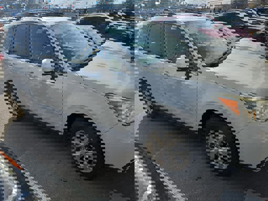 Used 2014 Subaru Forester 2.5i Limited image 2