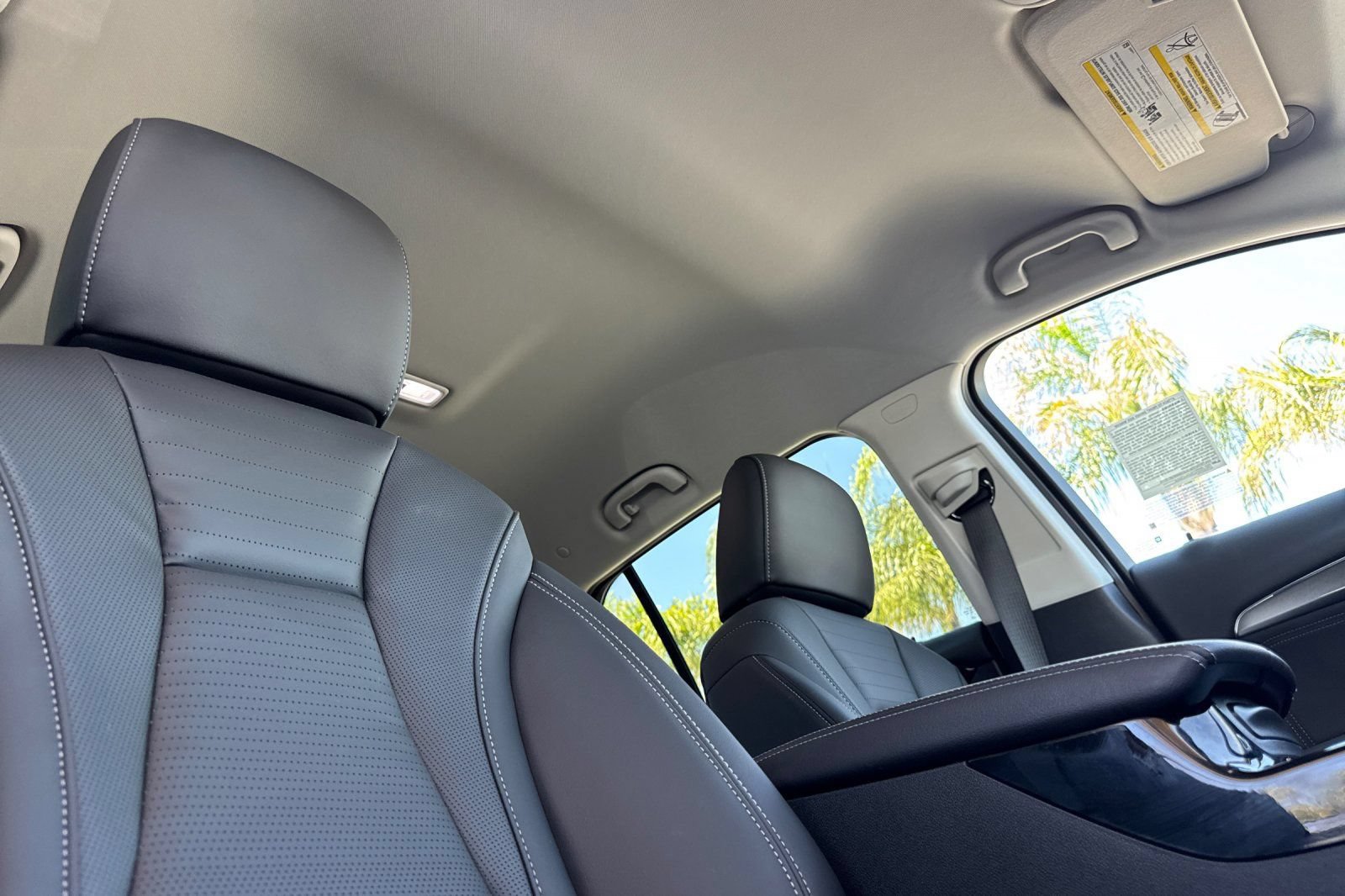 Certified 2024 Buick Envision Preferred AWD/4WD image 18