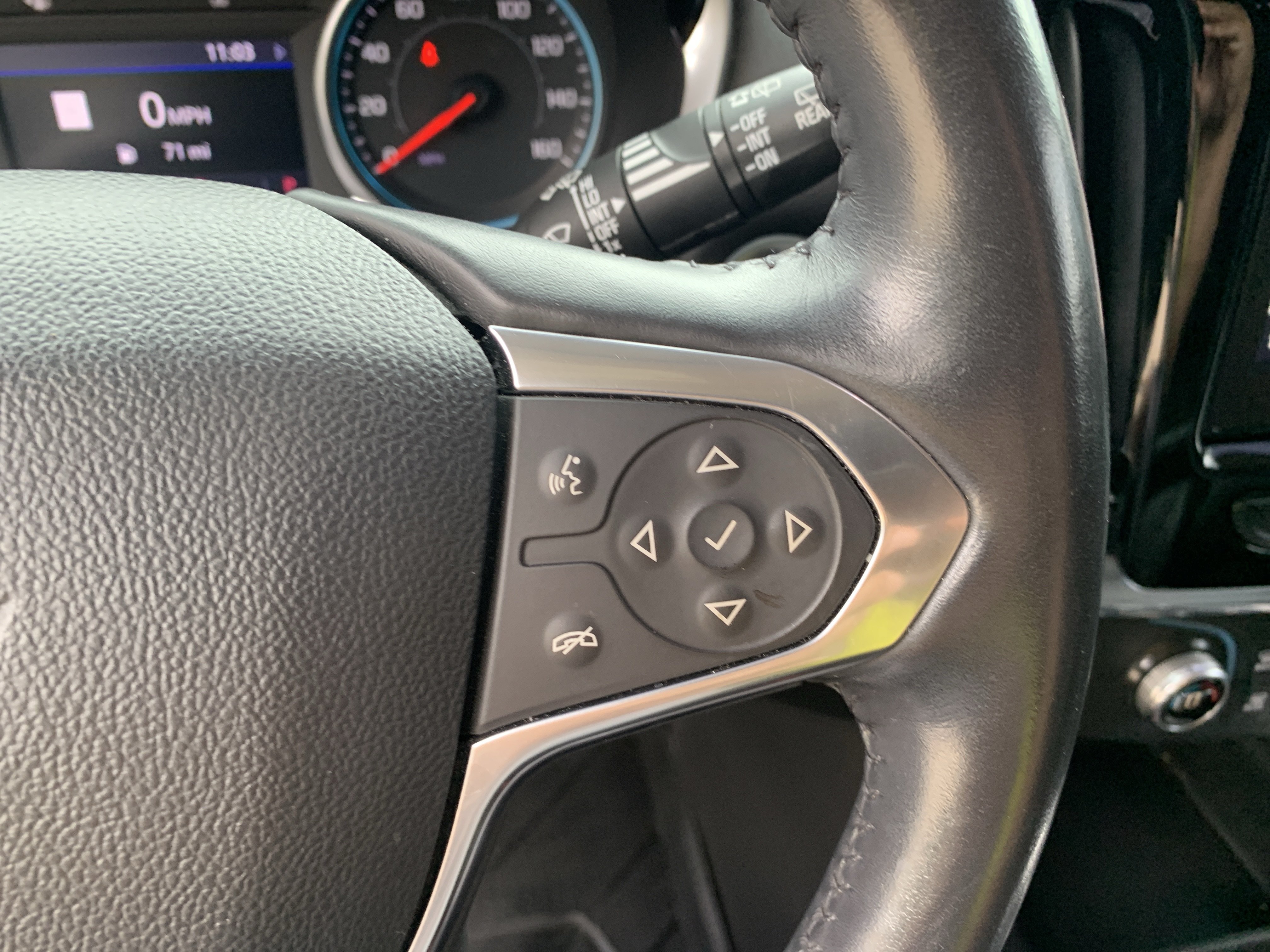 Used 2020 Chevrolet Traverse RS FWD image 28
