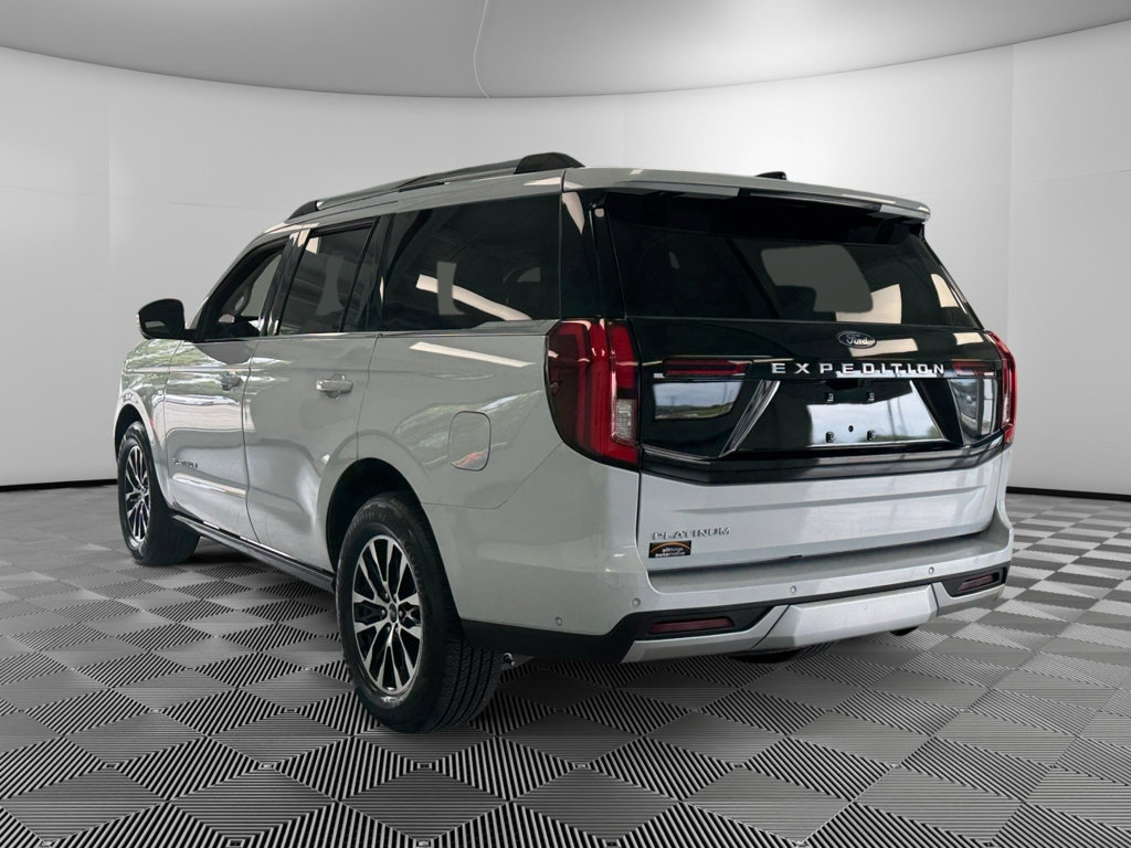Used 2025 Ford Expedition Platinum AWD/4WD image 6