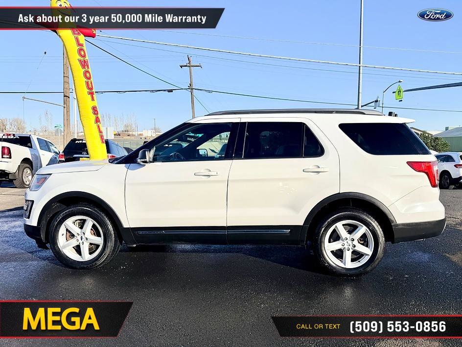 Used 2017 Ford Explorer XLT w/ Equipment Group 201A image 7