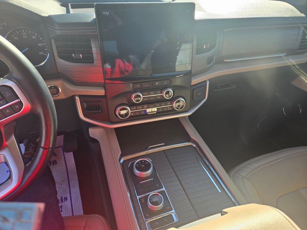 Used 2024 Ford Expedition Max Limited image 10