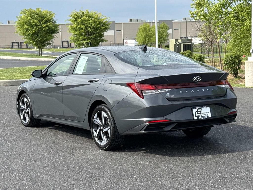 Used 2023 Hyundai Elantra SEL w/ Convenience Package FWD image 27
