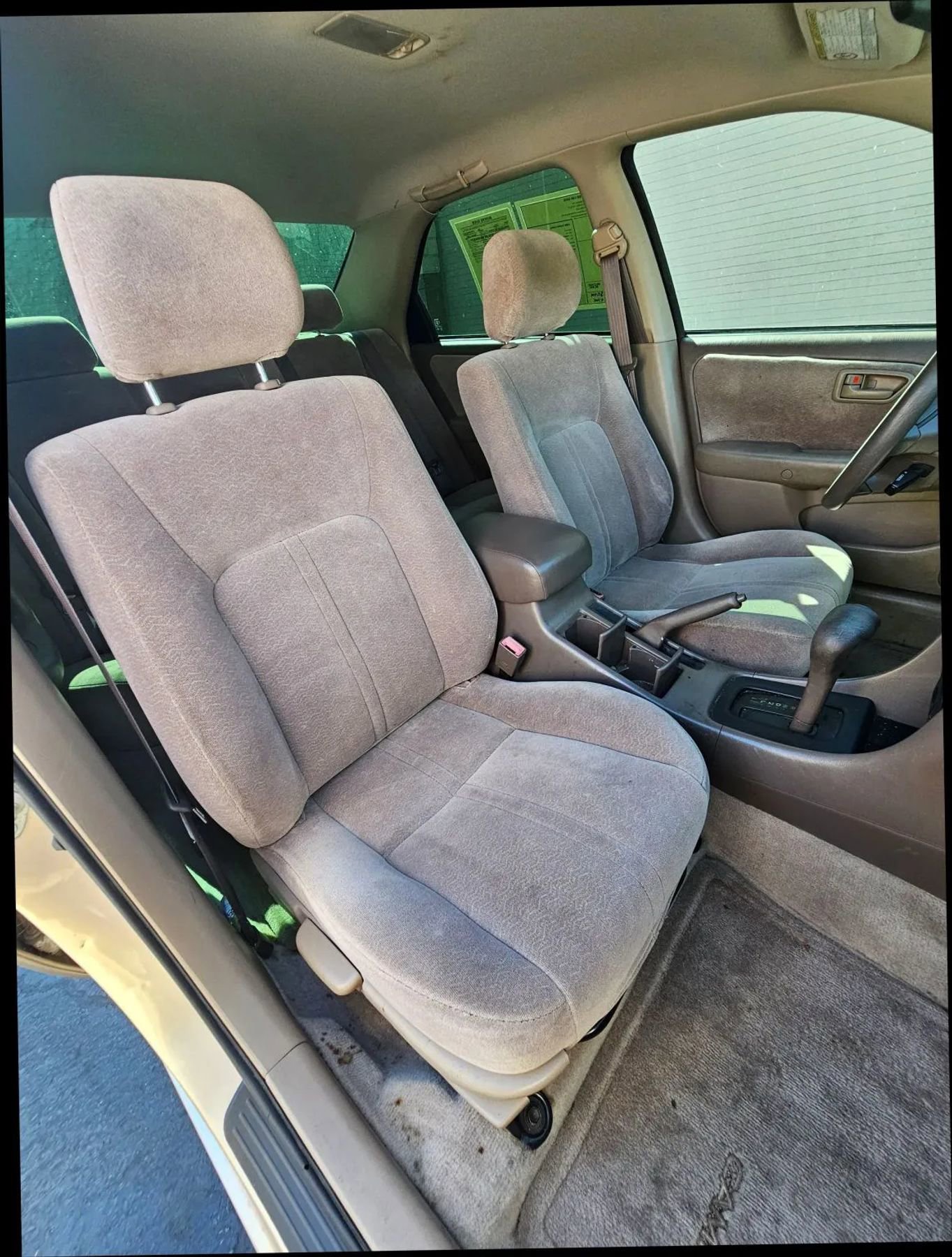 Used 1998 Toyota Camry LE FWD image 23