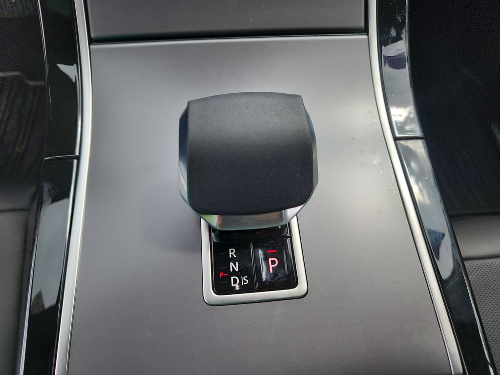 Used 2026 Land Rover Range Rover Velar S AWD/4WD image 16