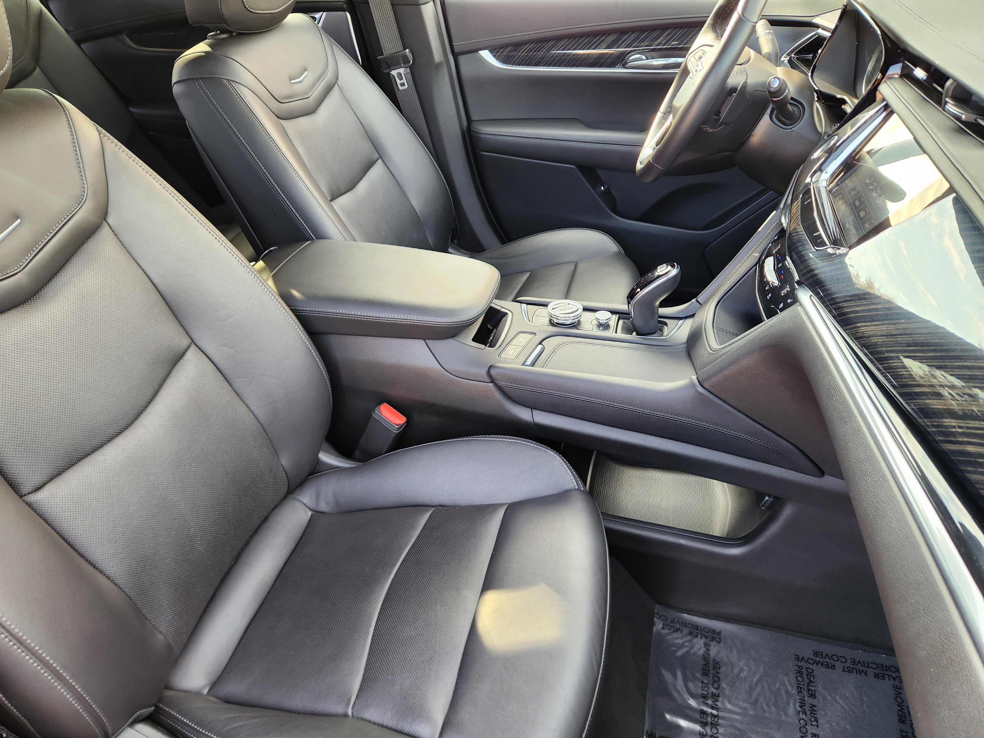 Used 2023 Cadillac XT6 Premium Luxury image 19