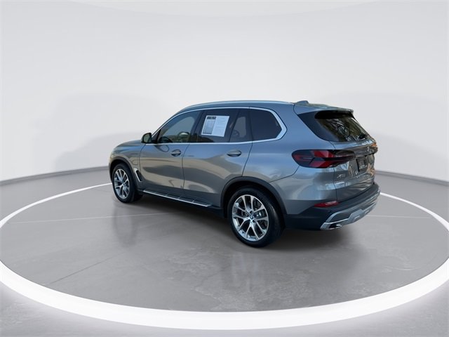 Used 2025 BMW X5 xDrive50e image 6