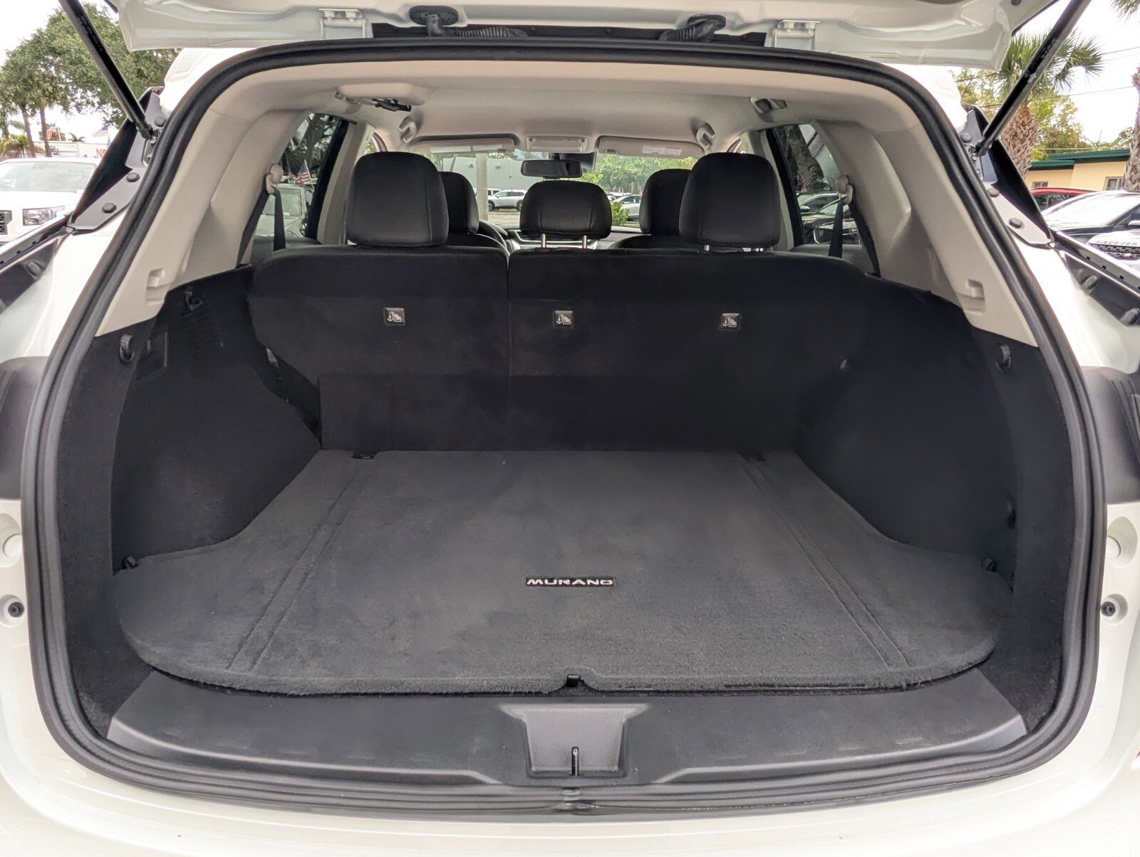 Certified 2024 Nissan Murano SV w/ SV Midnight Edition Package FWD image 16