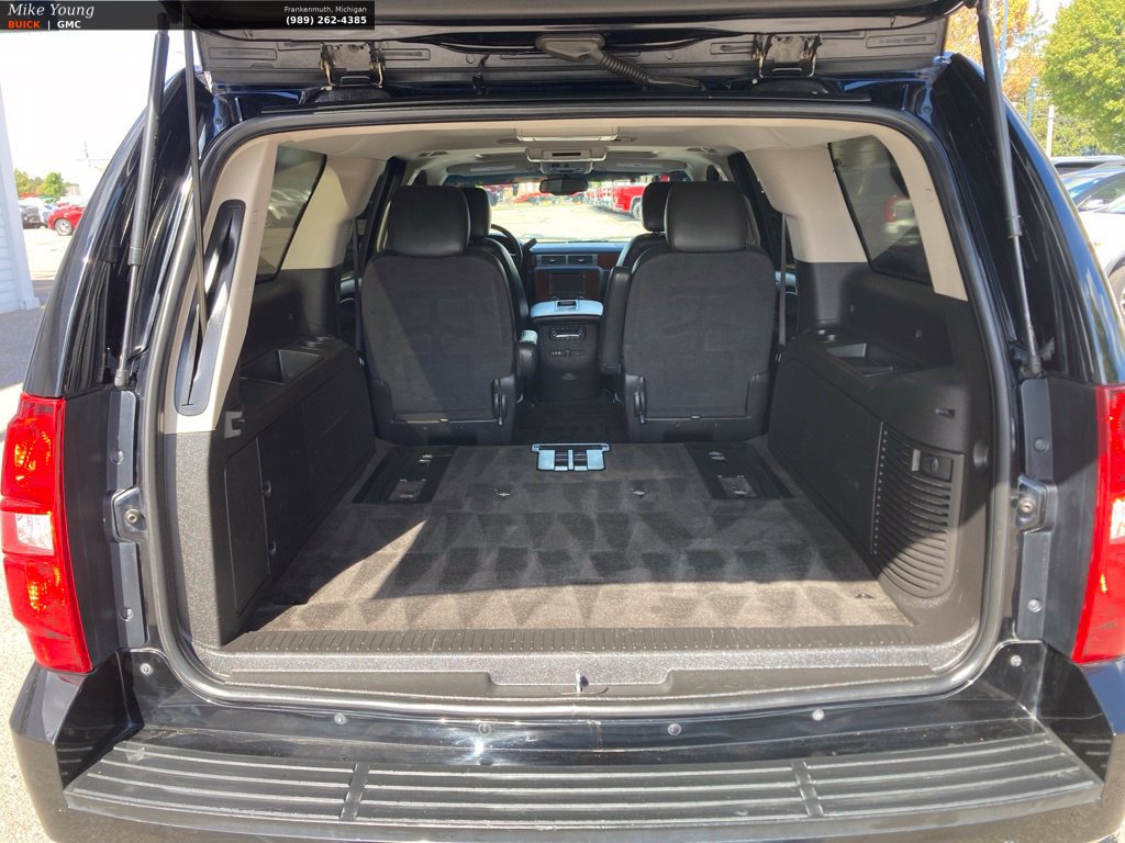 Used 2012 Chevrolet Suburban 2500 LT AWD/4WD image 9