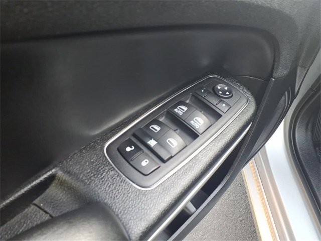 Used 2023 Chrysler 300 S image 15