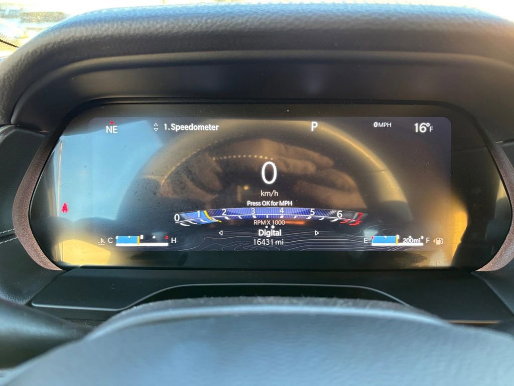 Used 2024 Jeep Grand Cherokee Limited w/ Luxury Tech Group II image 19