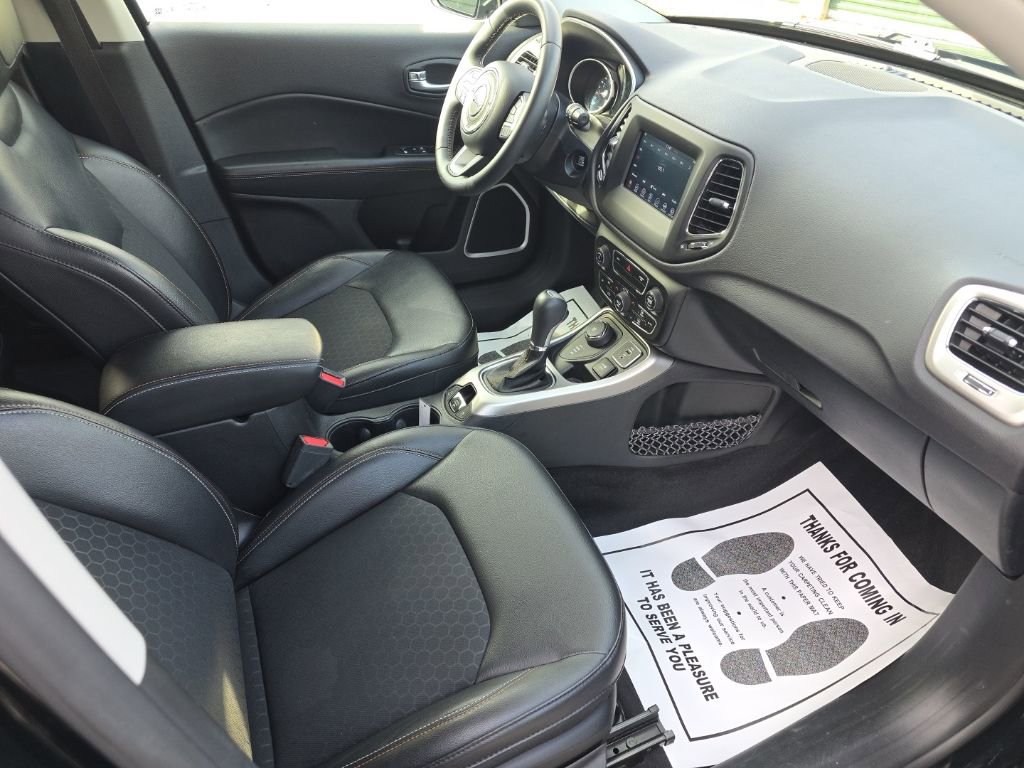 Used 2018 Jeep Compass Latitude w/ Popular Equipment Group image 20