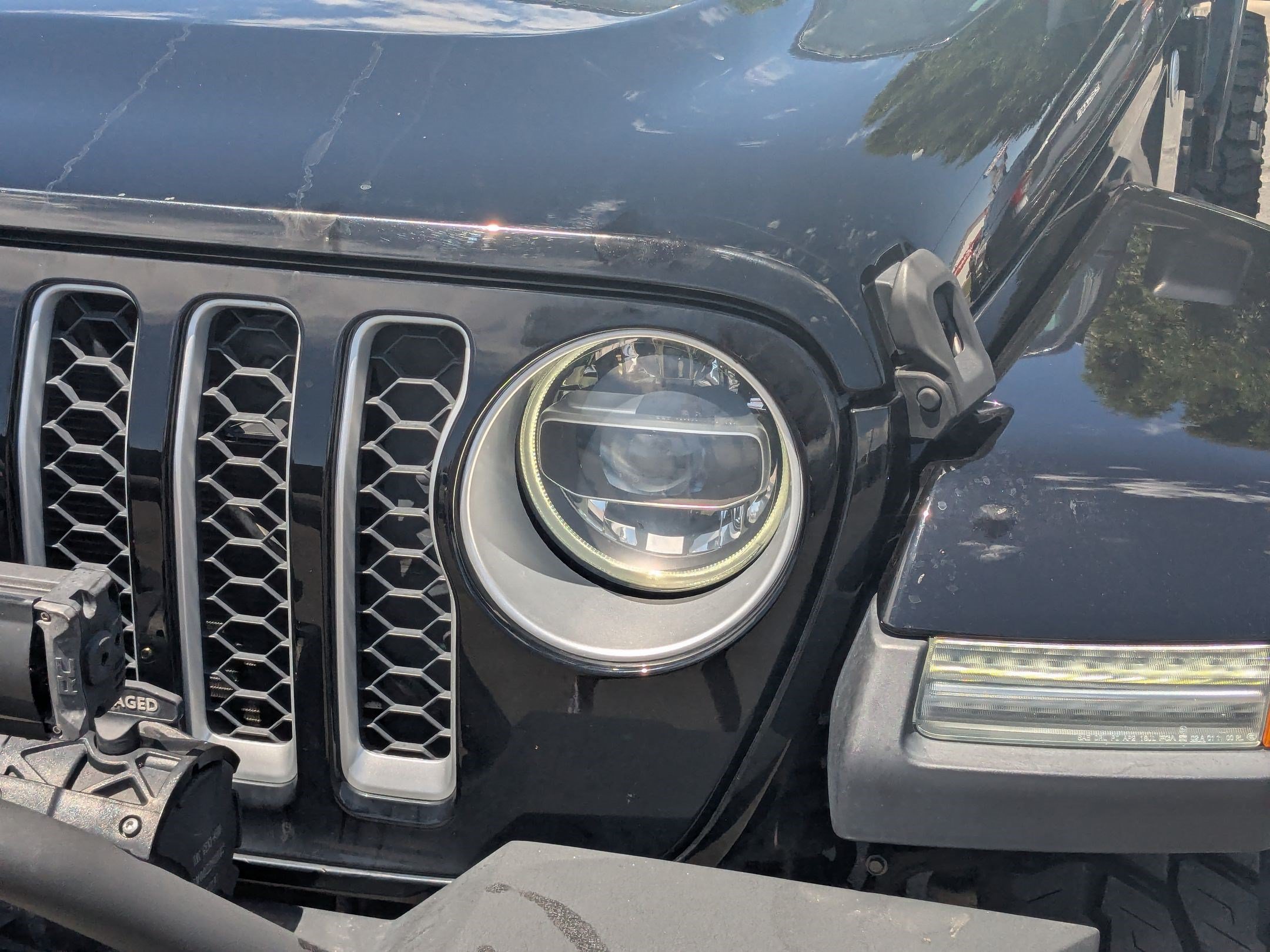 Used 2020 Jeep Gladiator Overland w/ Popular Equipment Package AWD/4WD image 13
