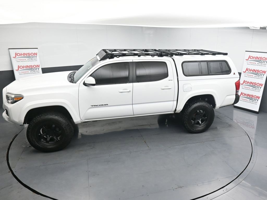 Used 2017 Toyota Tacoma SR5 w/ Tow Package image 27