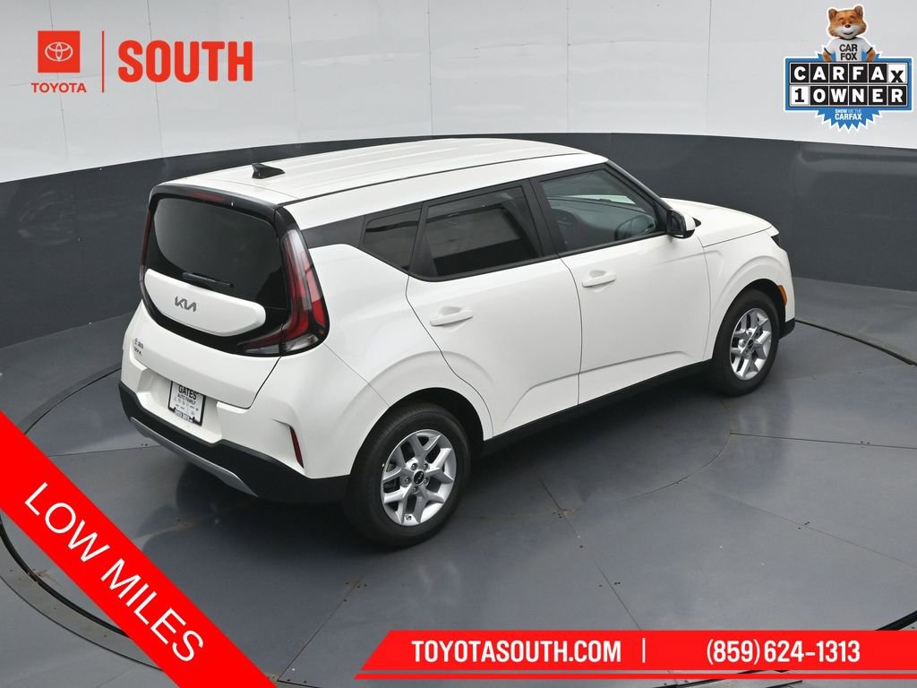 Used 2025 Kia Soul LX w/ LX Technology Package FWD image 39