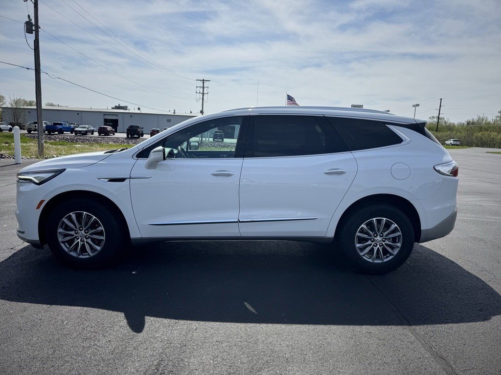 Used 2024 Buick Enclave Premium image 13
