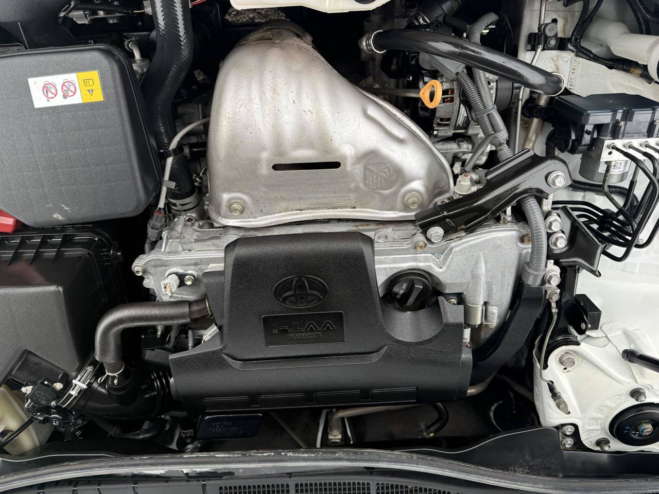 Used 2017 Toyota Camry SE w/ Moonroof Package FWD image 24