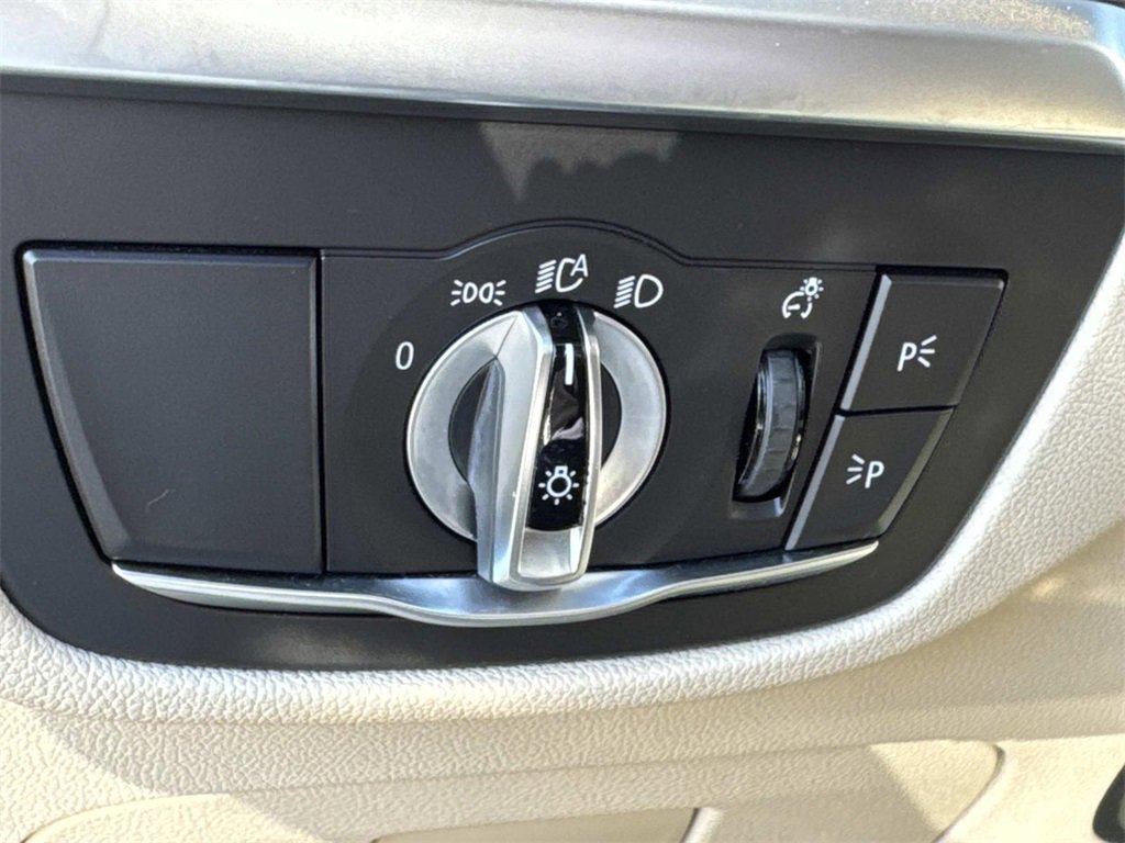 Used 2022 BMW X3 xDrive30i w/ Premium Package 2 image 28