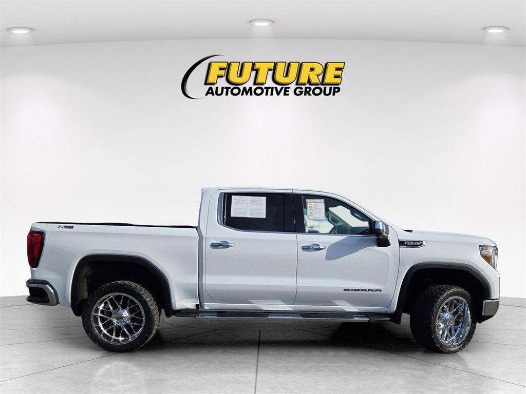Used 2022 GMC Sierra 1500 SLT w/ SLT Premium Package image 3