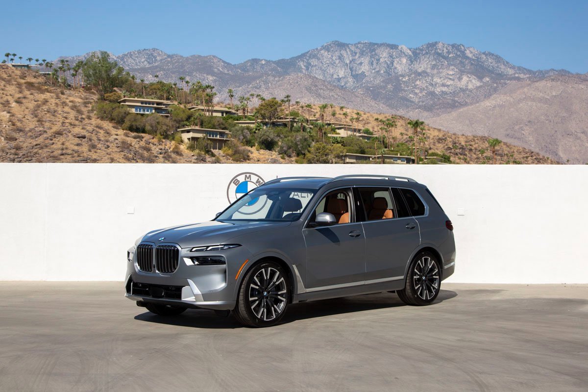 New 2026 BMW X7 xDrive40i w/ Executive Package image 2