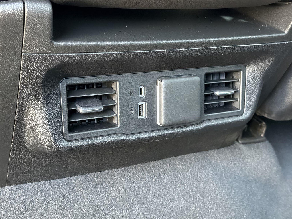 Used 2024 Chevrolet Silverado 2500 LTZ AWD/4WD image 20
