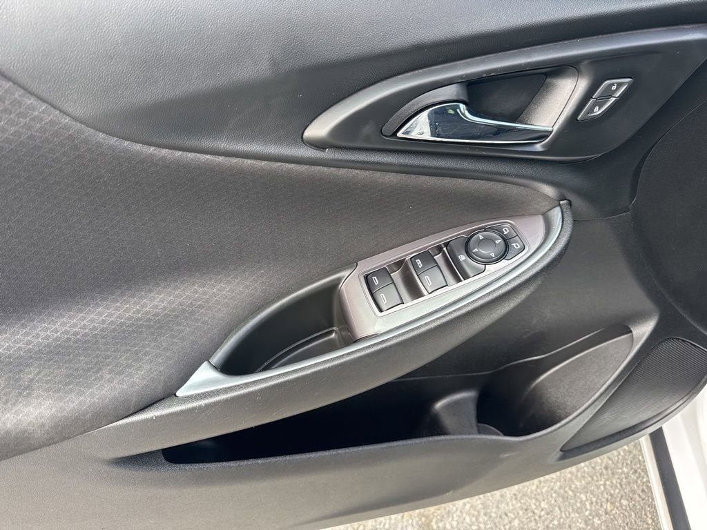 Used 2021 Chevrolet Malibu LT FWD image 26